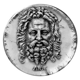 Zeus a Herkules, grécke mýty a báje na striebornej medaile
